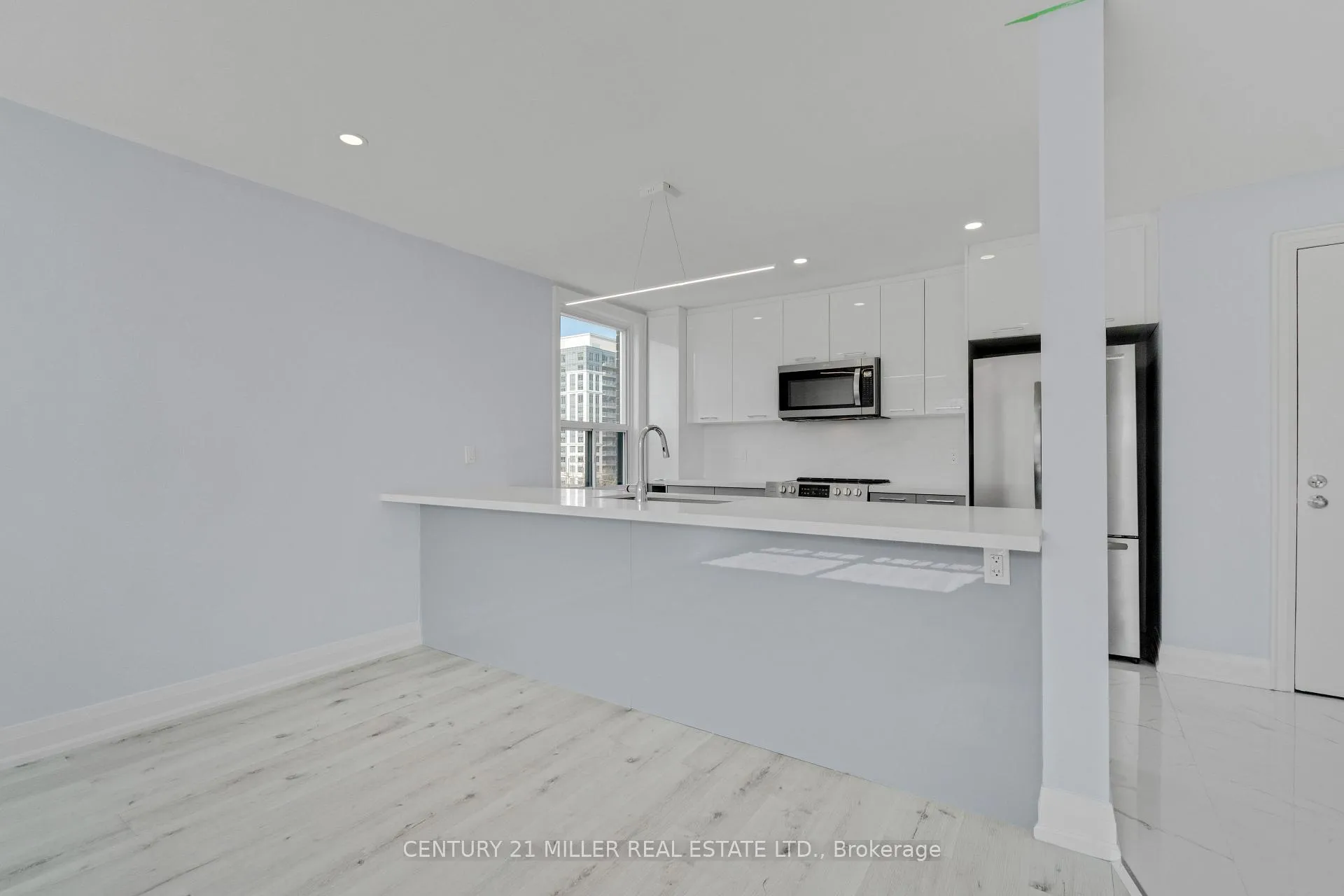 Photo 10 of Unit 22, 6 Saranac Boulevard, Toronto, Englemount-Lawrence — HOMEH