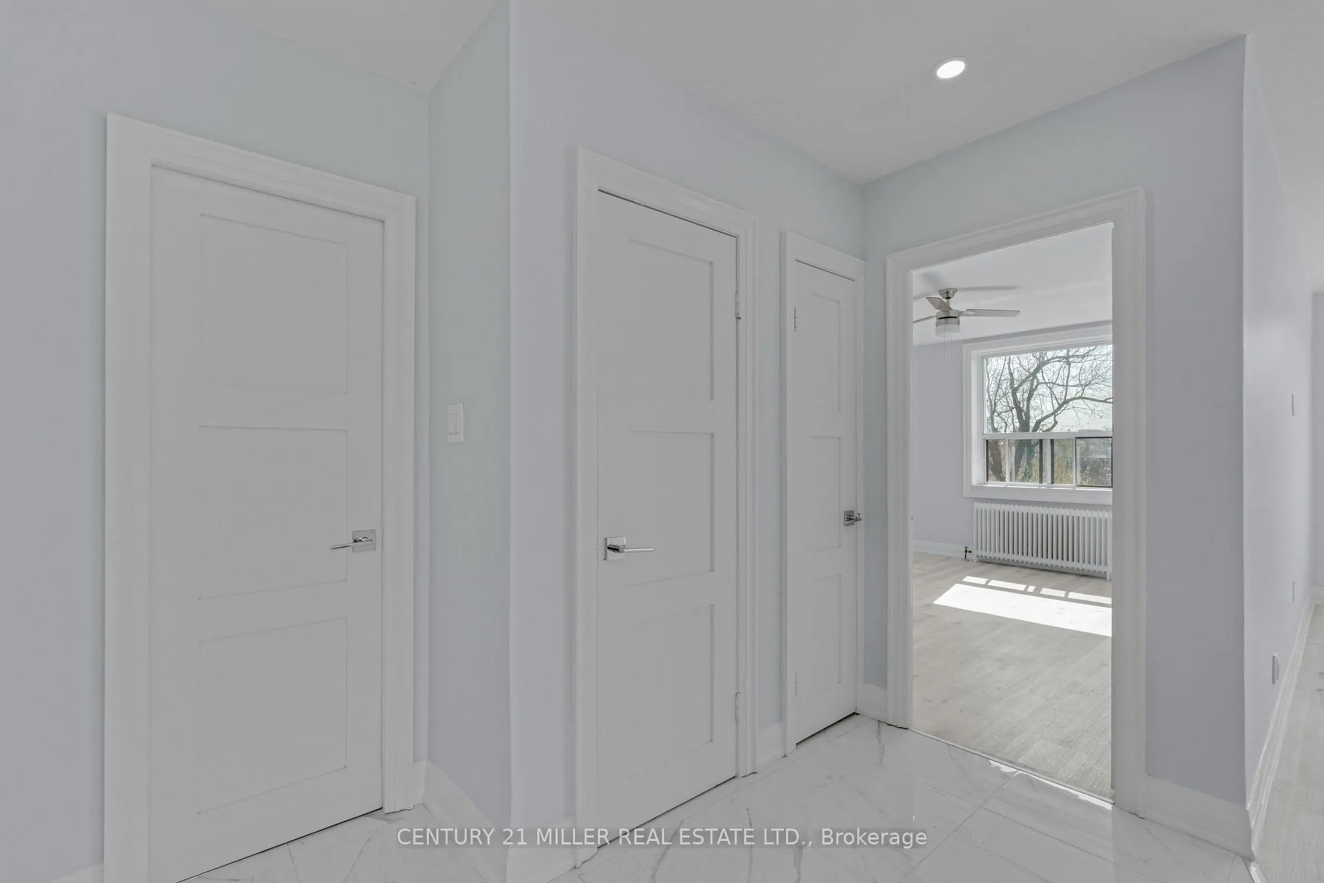 Photo 15 of Unit 22, 6 Saranac Boulevard, Toronto, Englemount-Lawrence — HOMEH
