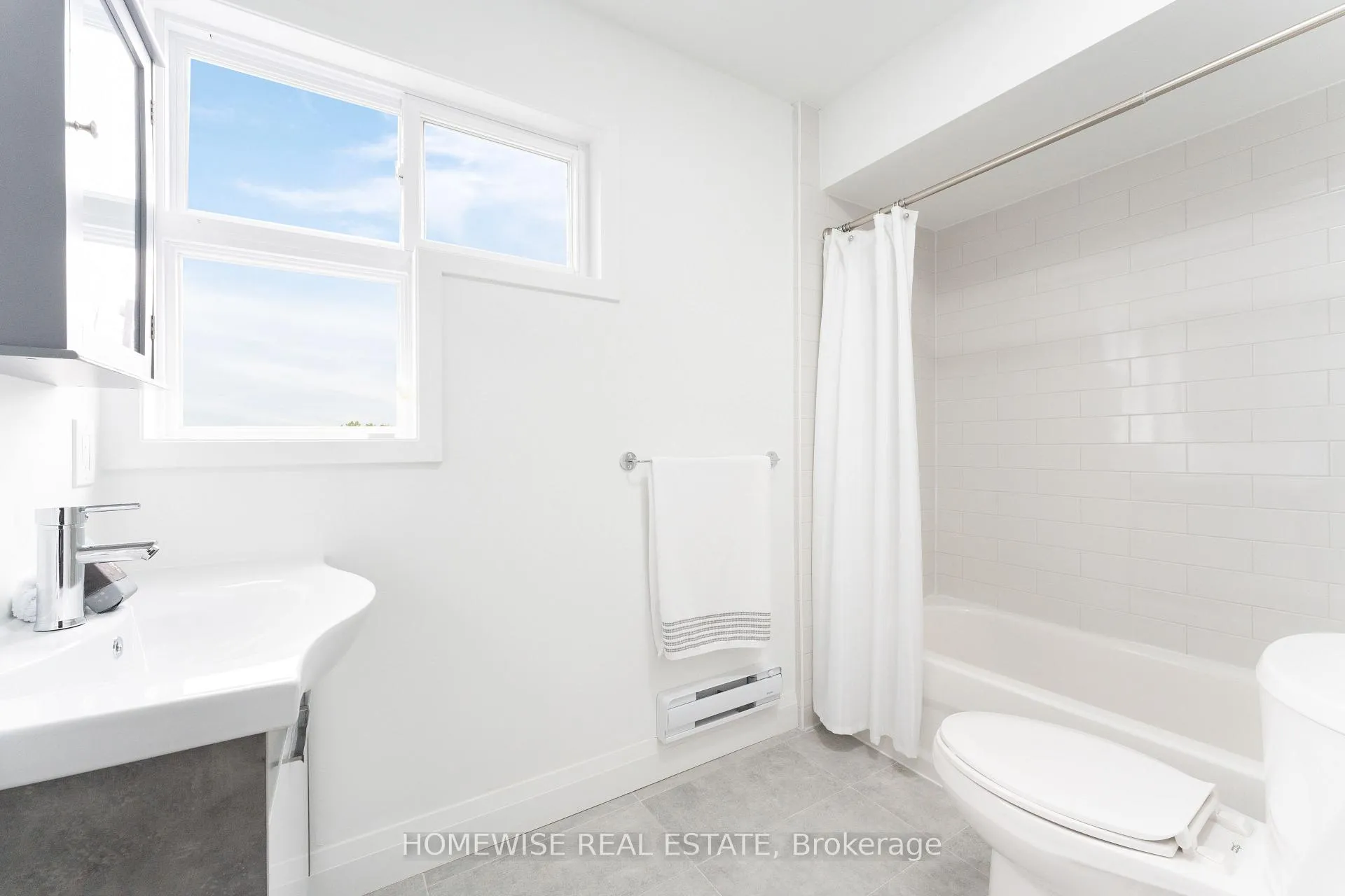 Photo 23 of Unit B17, 240 Ormond Drive, Oshawa, Samac — HOMEH