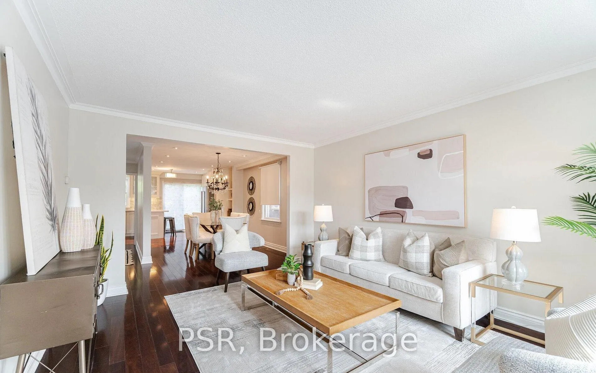 Photo 3 of 57 Stephen Drive, Etobicoke, Stonegate-Queensway — HOMEH