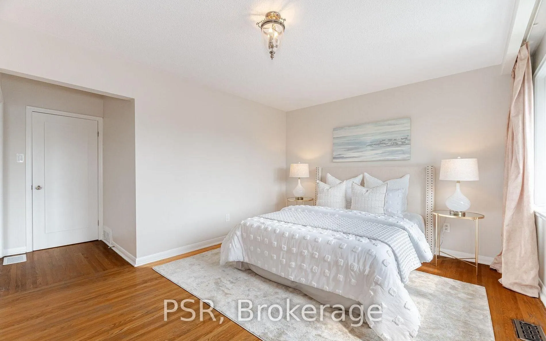 Photo 14 of 57 Stephen Drive, Etobicoke, Stonegate-Queensway — HOMEH