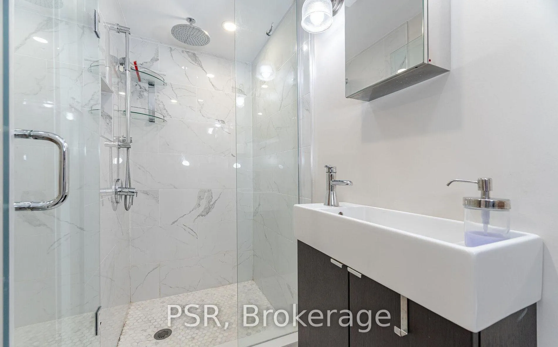 Photo 15 of 57 Stephen Drive, Etobicoke, Stonegate-Queensway — HOMEH