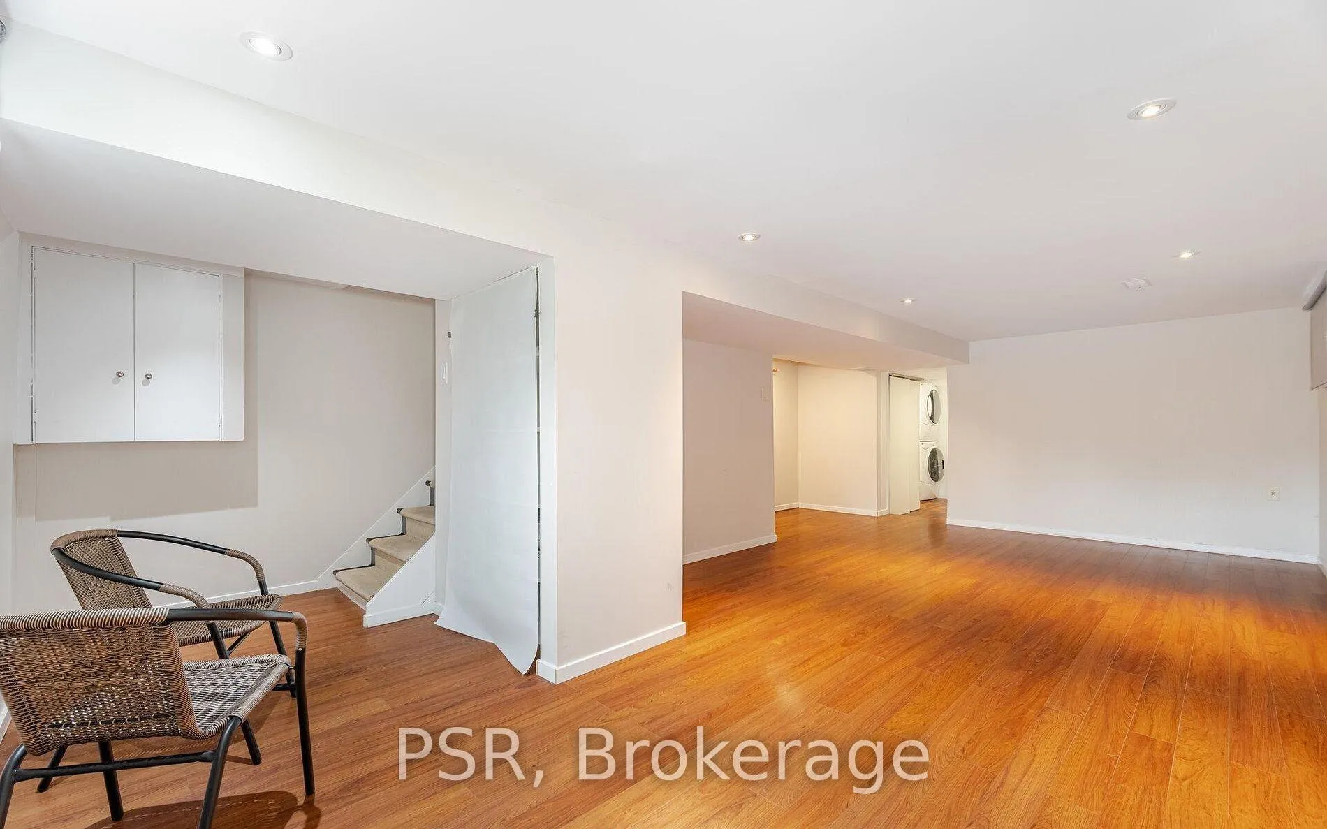 Photo 16 of 57 Stephen Drive, Etobicoke, Stonegate-Queensway — HOMEH