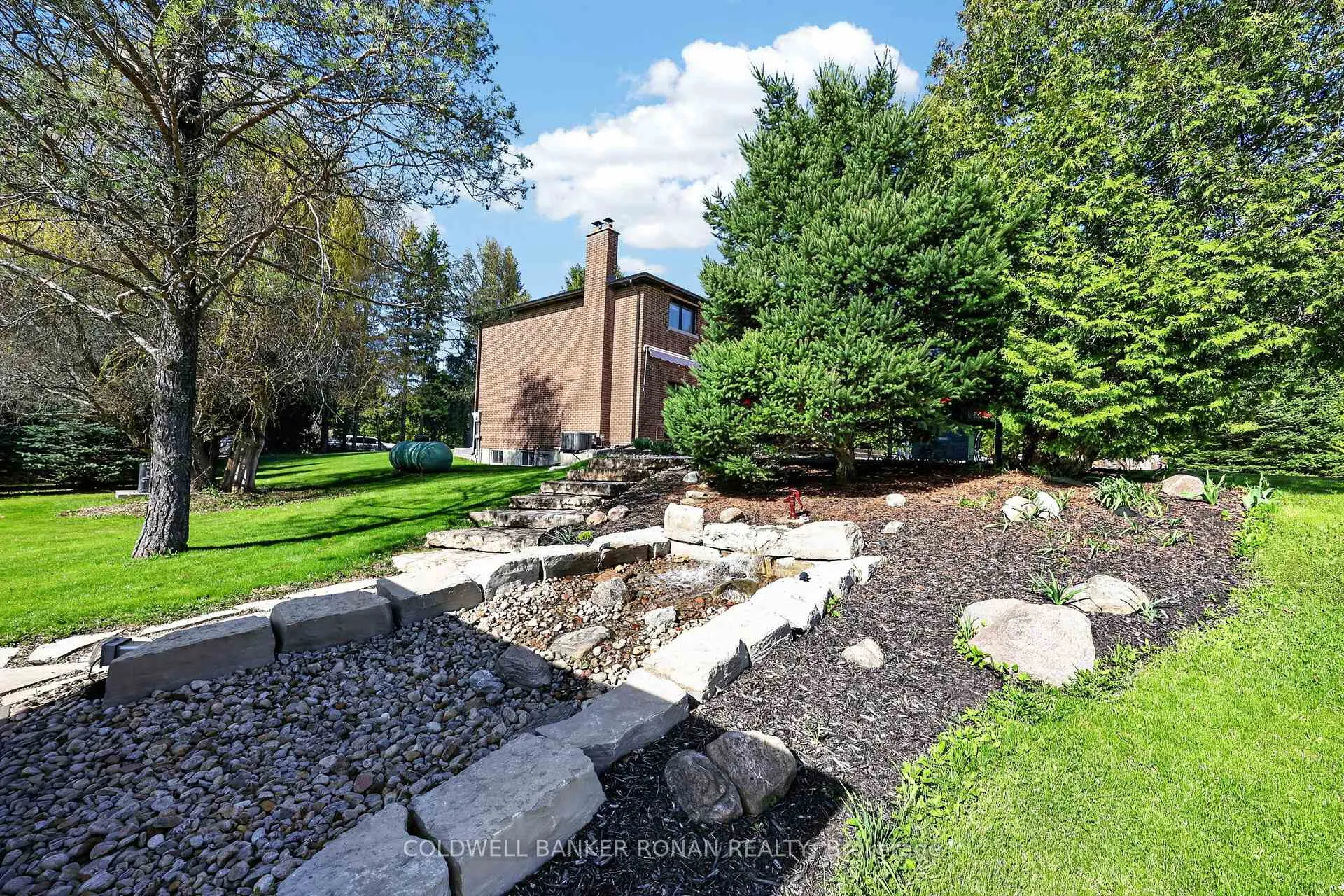 Photo 44 of 6749 2nd Line, New Tecumseth, Rural New Tecumseth — HOMEH