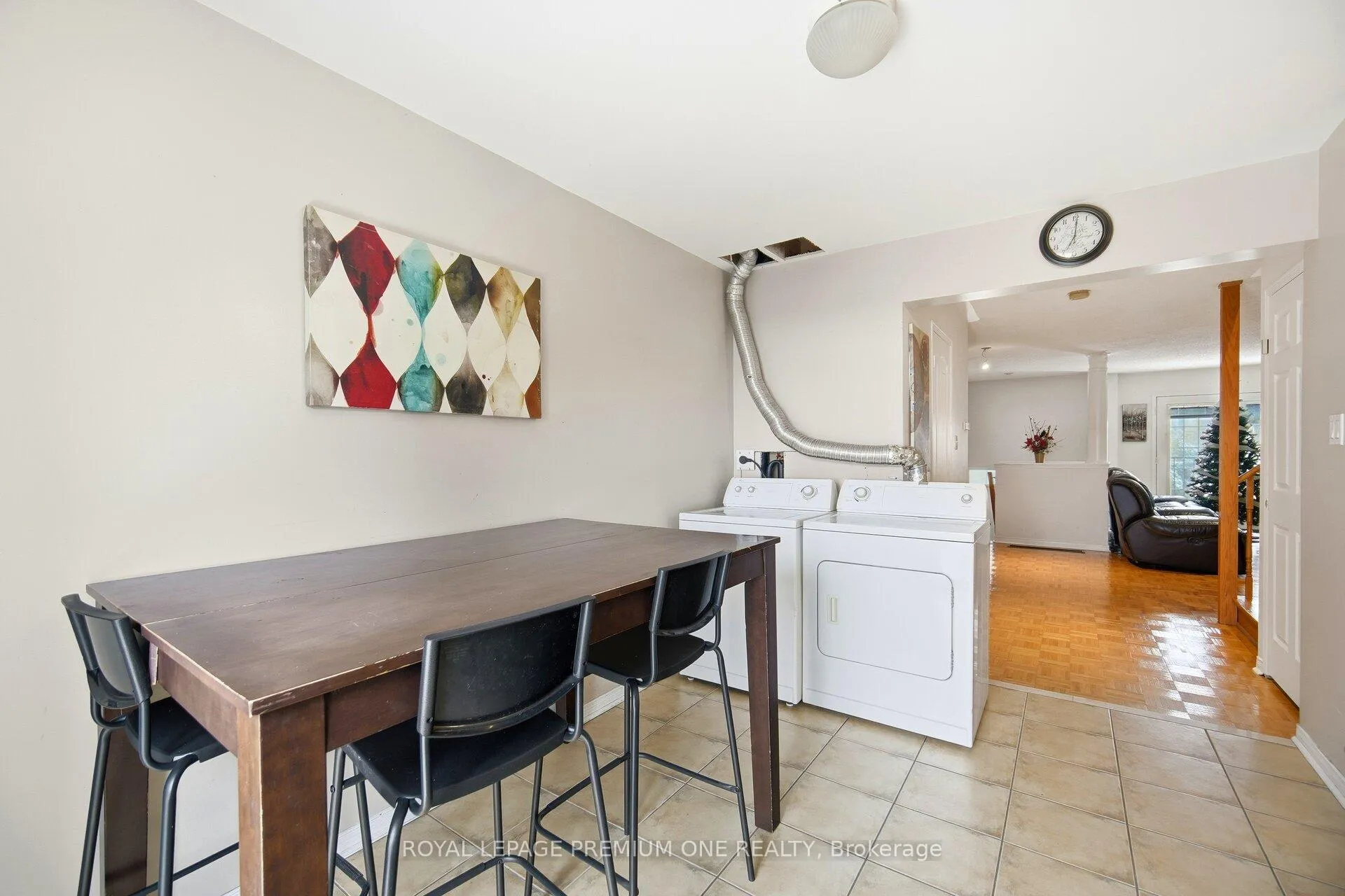Photo 15 of Unit 31, 19 Foxchase Avenue, Vaughan, East Woodbridge — HOMEH