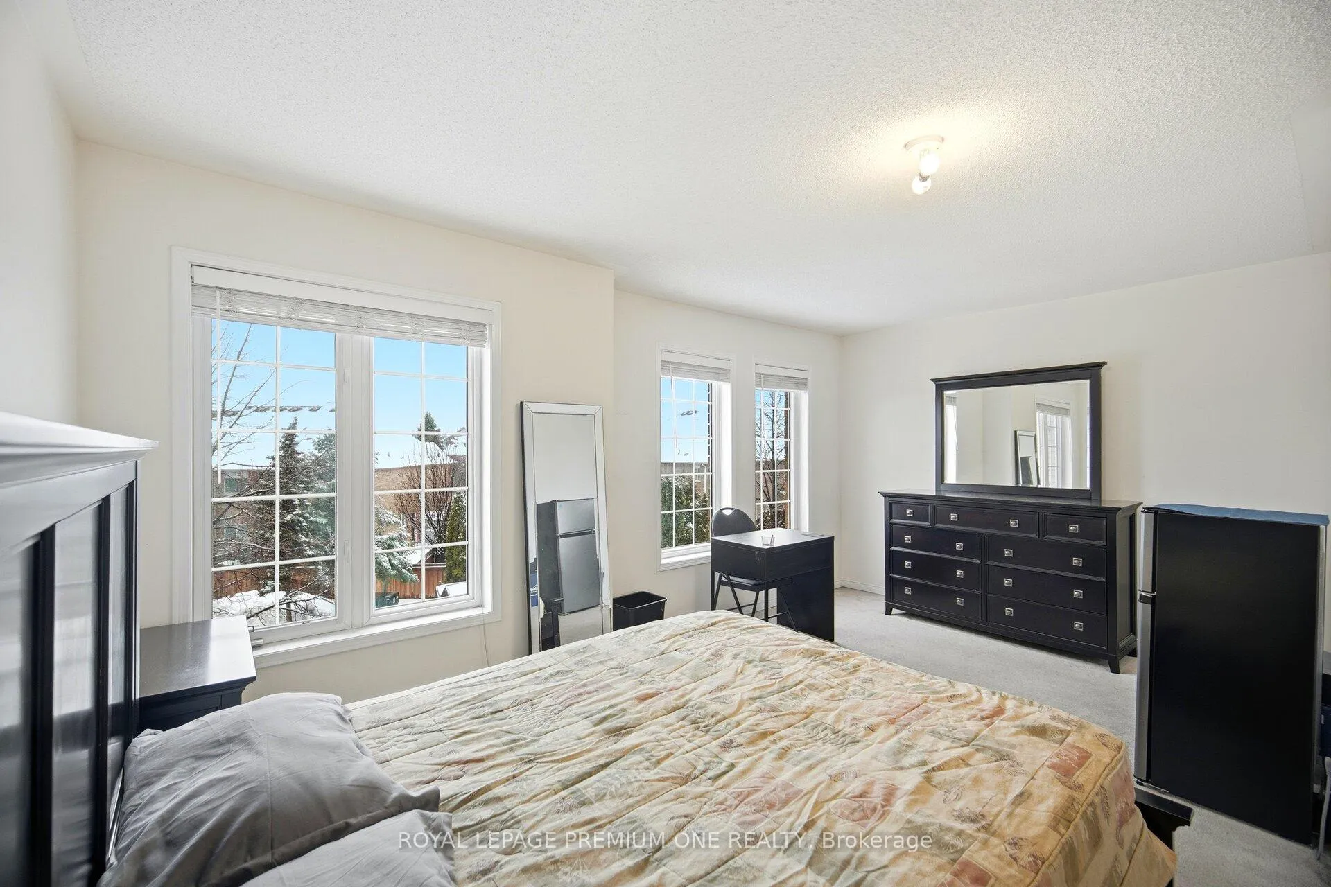 Photo 20 of Unit 31, 19 Foxchase Avenue, Vaughan, East Woodbridge — HOMEH