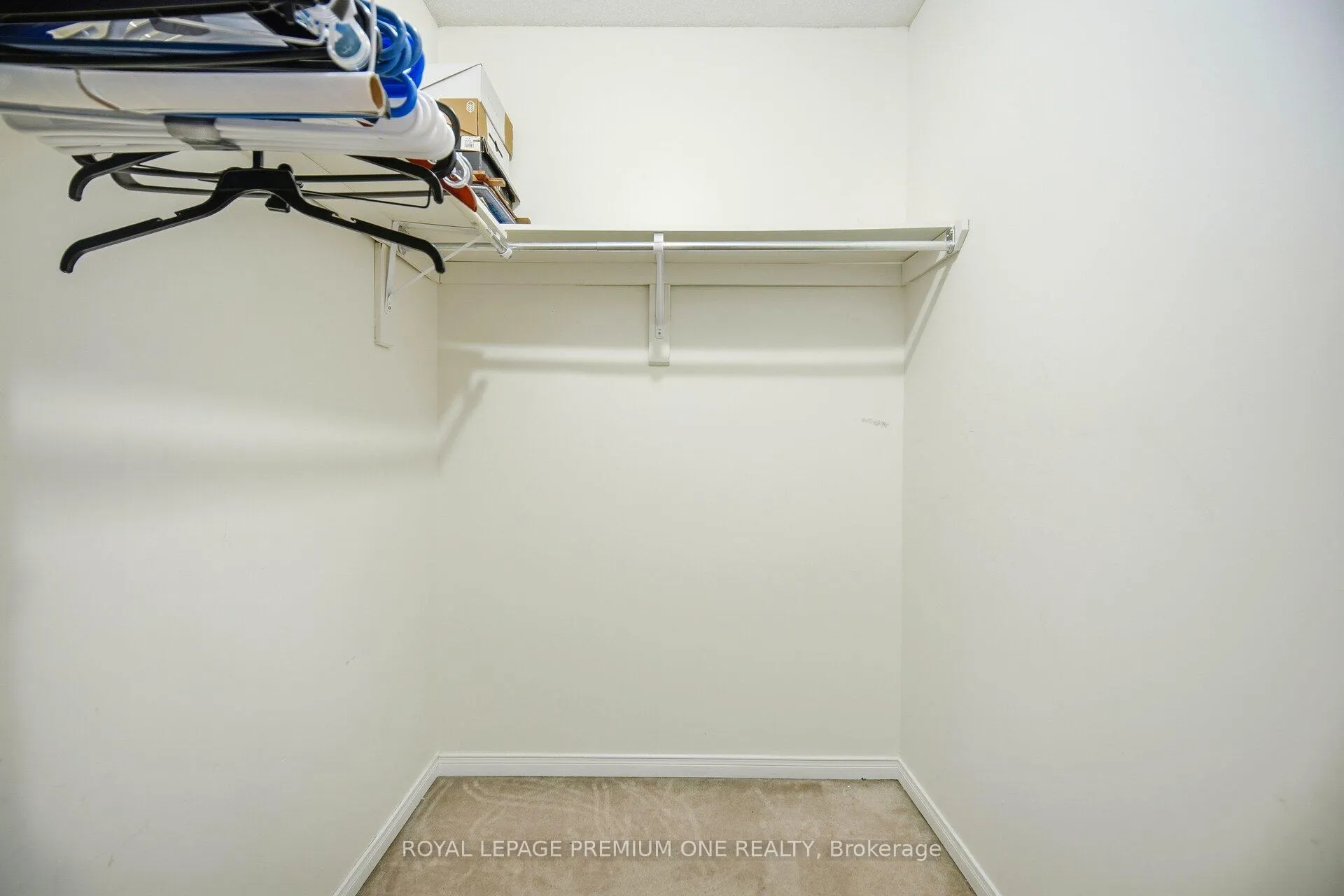 Photo 25 of Unit 31, 19 Foxchase Avenue, Vaughan, East Woodbridge — HOMEH