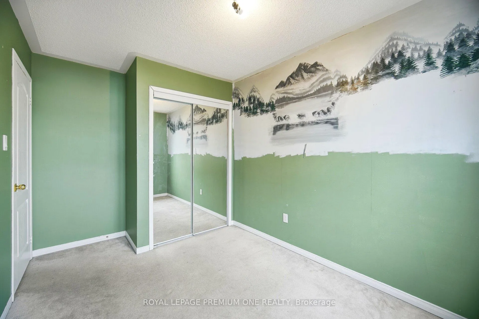 Photo 29 of Unit 31, 19 Foxchase Avenue, Vaughan, East Woodbridge — HOMEH