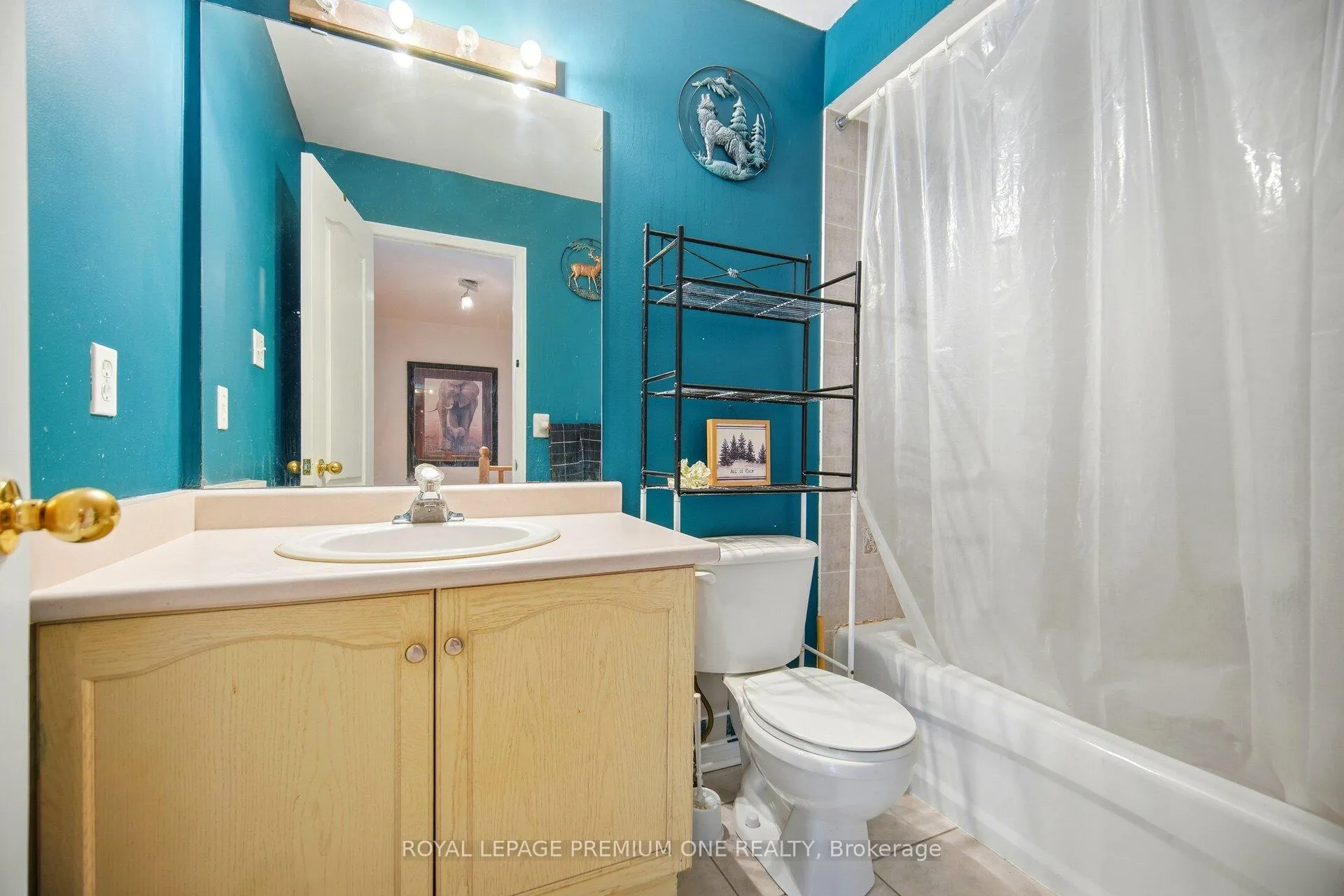 Photo 30 of Unit 31, 19 Foxchase Avenue, Vaughan, East Woodbridge — HOMEH