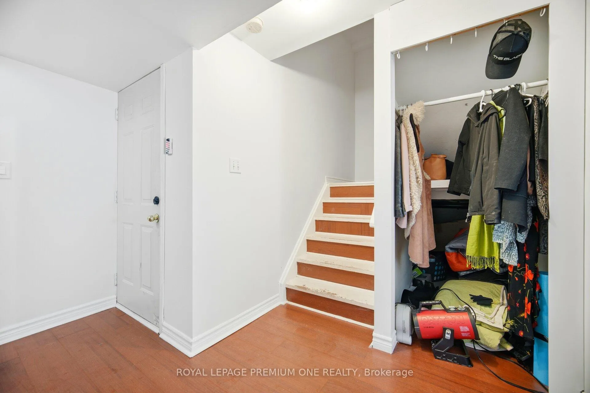 Photo 32 of Unit 31, 19 Foxchase Avenue, Vaughan, East Woodbridge — HOMEH