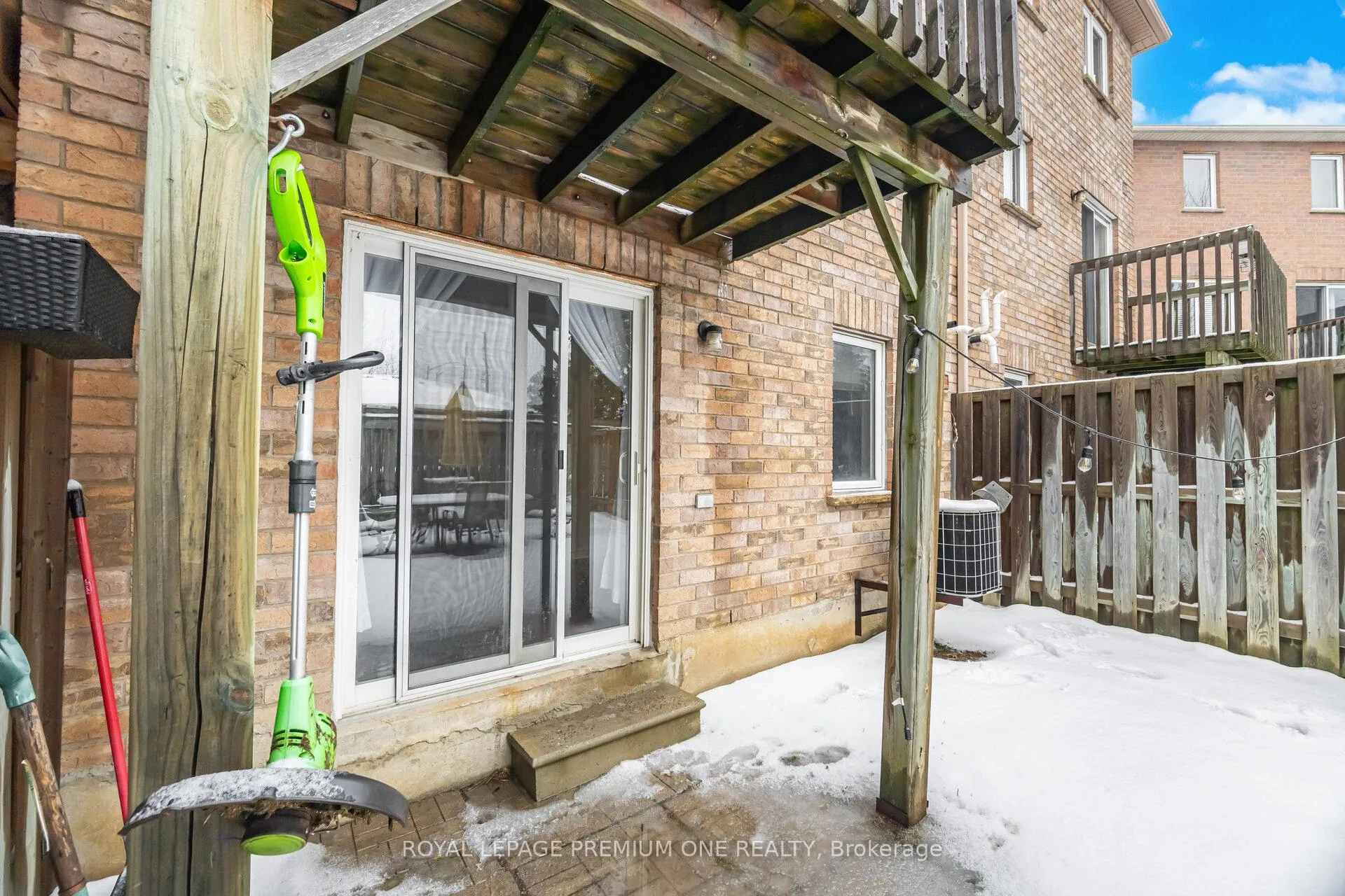 Photo 39 of Unit 31, 19 Foxchase Avenue, Vaughan, East Woodbridge — HOMEH