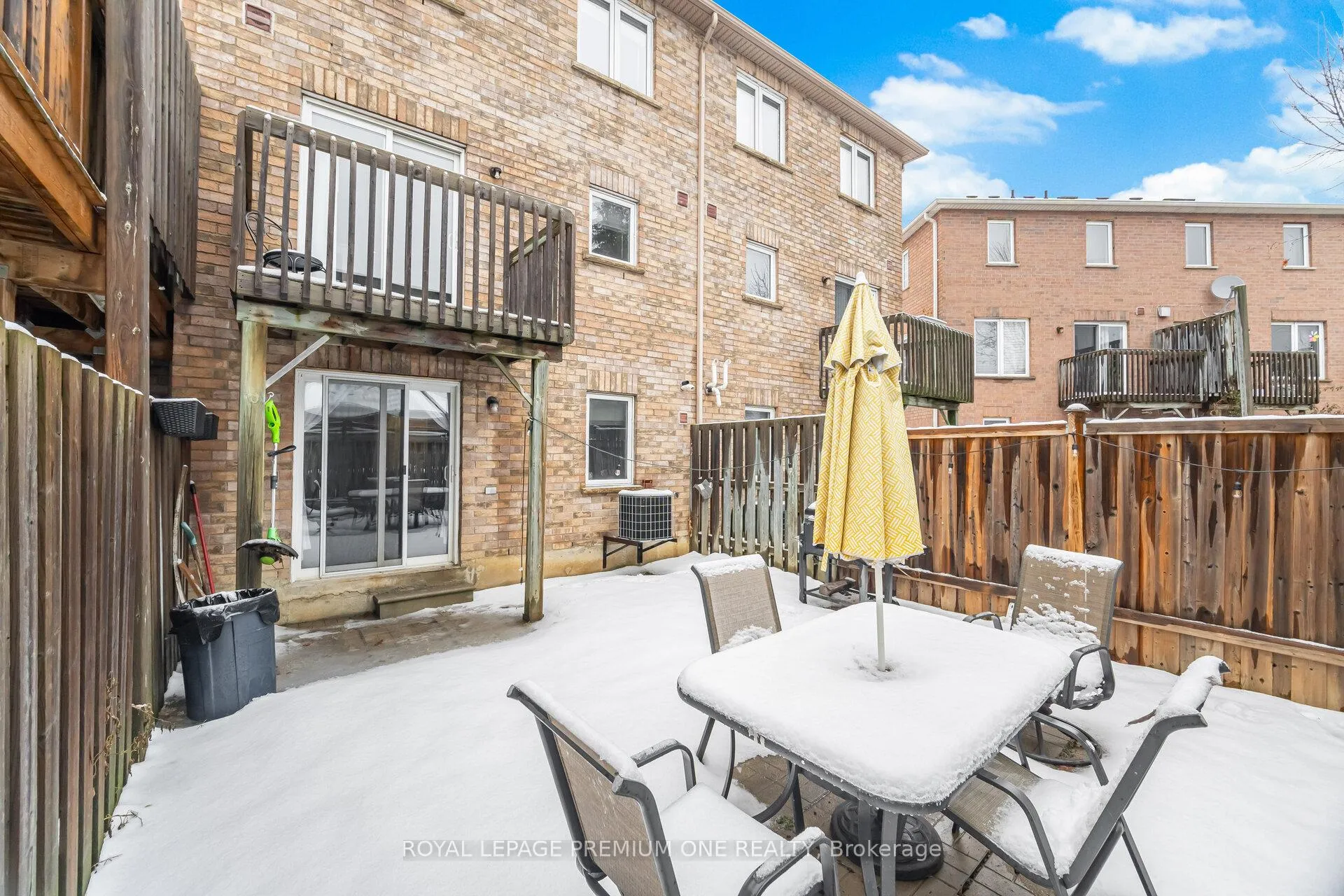 Photo 41 of Unit 31, 19 Foxchase Avenue, Vaughan, East Woodbridge — HOMEH