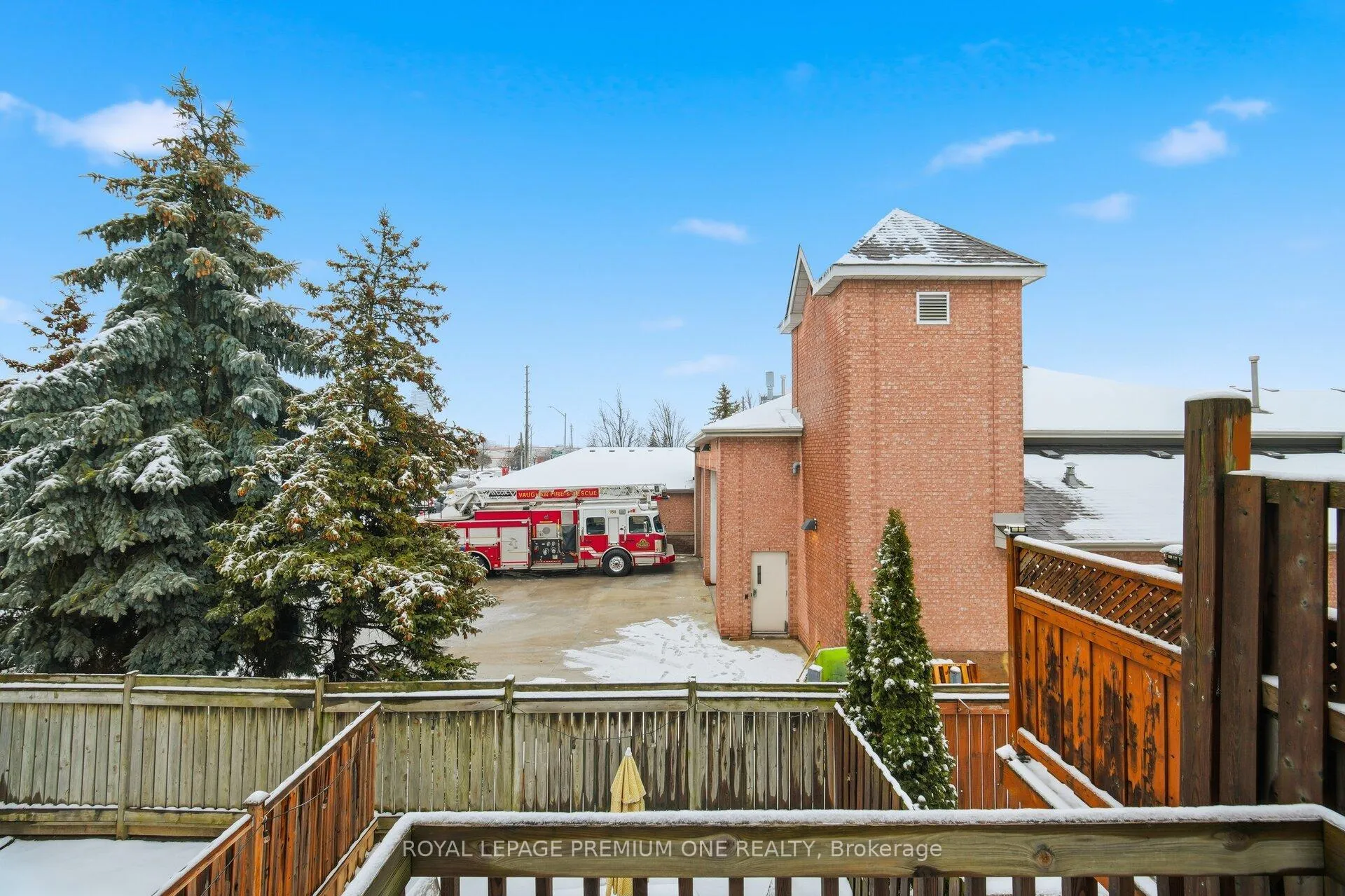 Photo 44 of Unit 31, 19 Foxchase Avenue, Vaughan, East Woodbridge — HOMEH