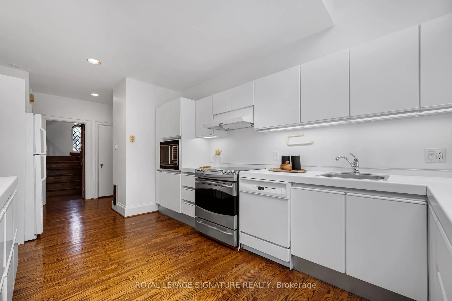Photo 8 of 361 Lytton Boulevard, Toronto, Lawrence Park South — HOMEH