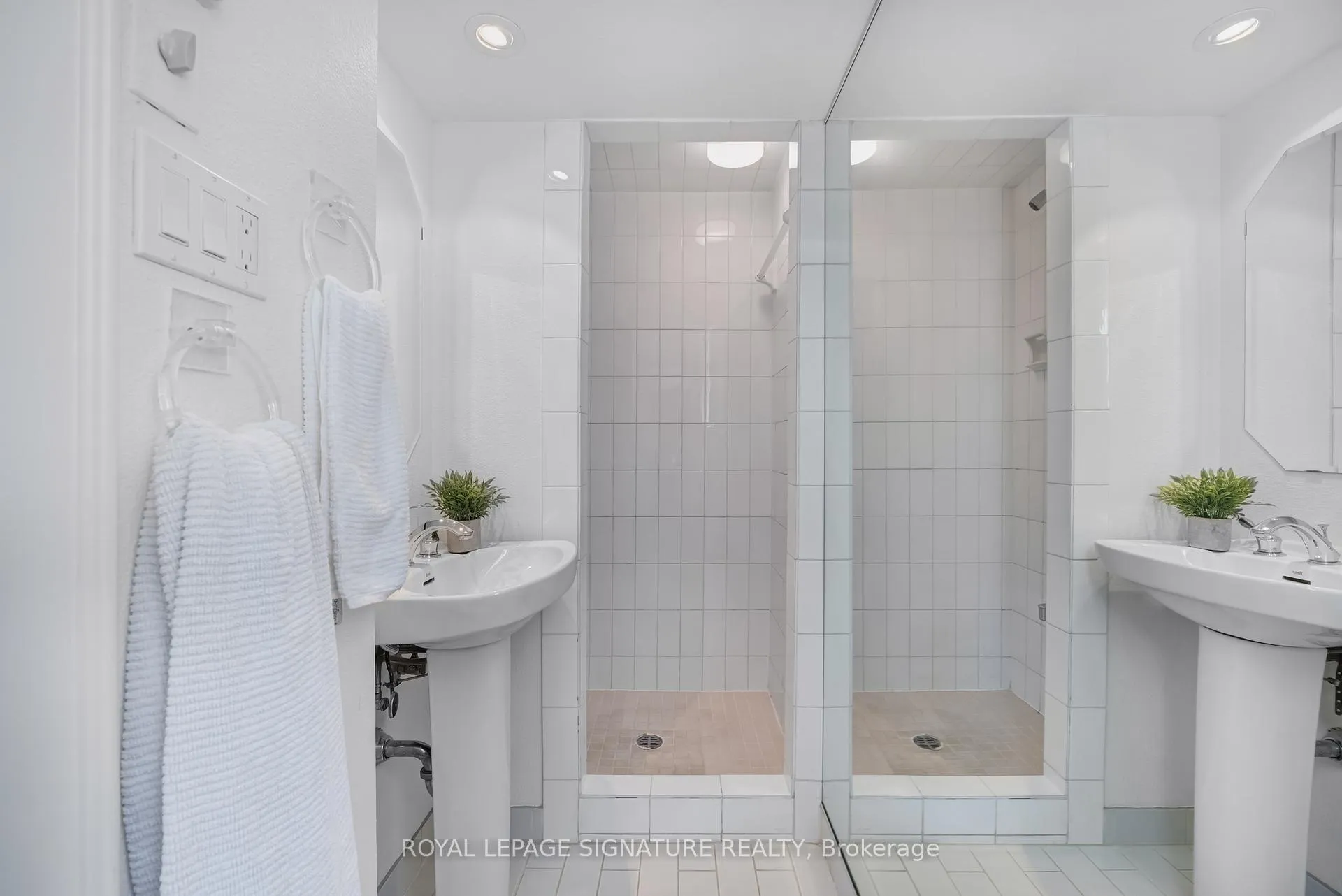 Photo 17 of 361 Lytton Boulevard, Toronto, Lawrence Park South — HOMEH
