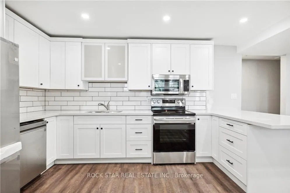 Photo 13 of Unit Upper, 23 Terrance Drive, Brantford, Fairview/Greenbrier — HOMEH