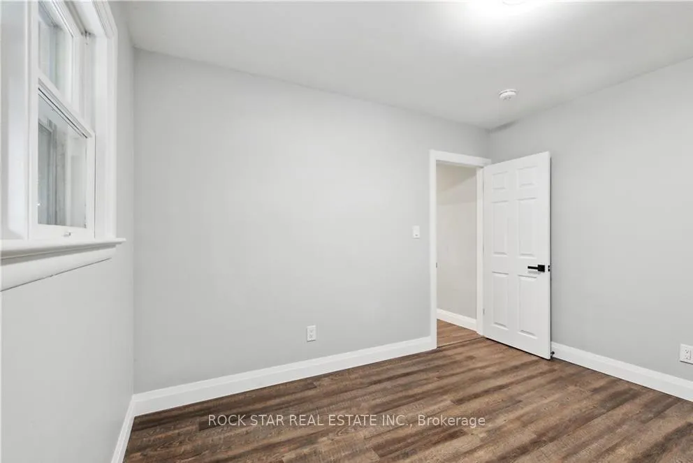 Photo 19 of Unit Upper, 23 Terrance Drive, Brantford, Fairview/Greenbrier — HOMEH