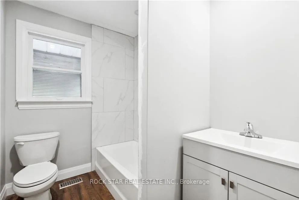 Photo 20 of Unit Upper, 23 Terrance Drive, Brantford, Fairview/Greenbrier — HOMEH