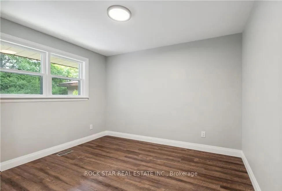 Photo 22 of Unit Upper, 23 Terrance Drive, Brantford, Fairview/Greenbrier — HOMEH