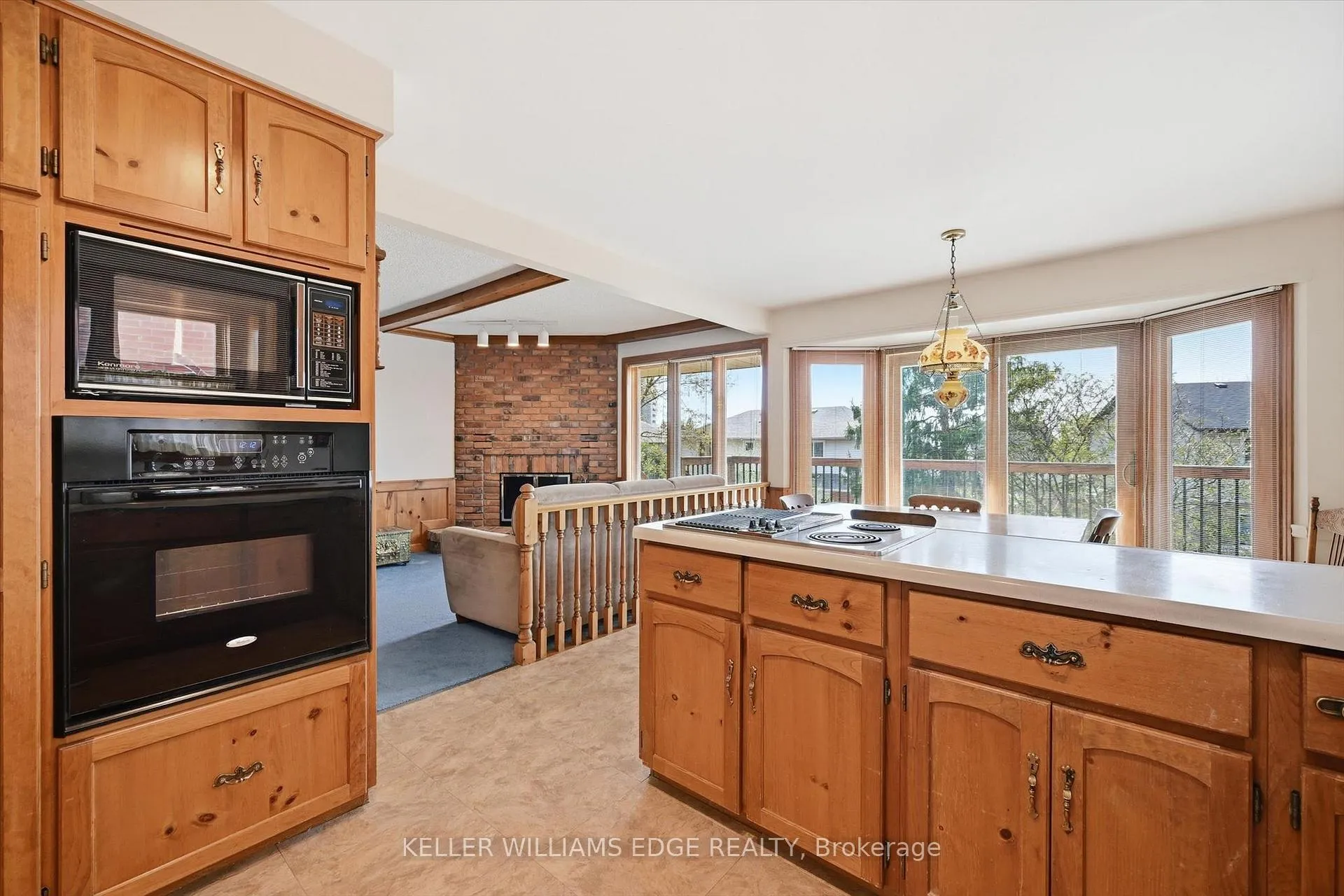 Photo 20 of 2018 Barlow Crescent, Burlington, Brant Hills — HOMEH