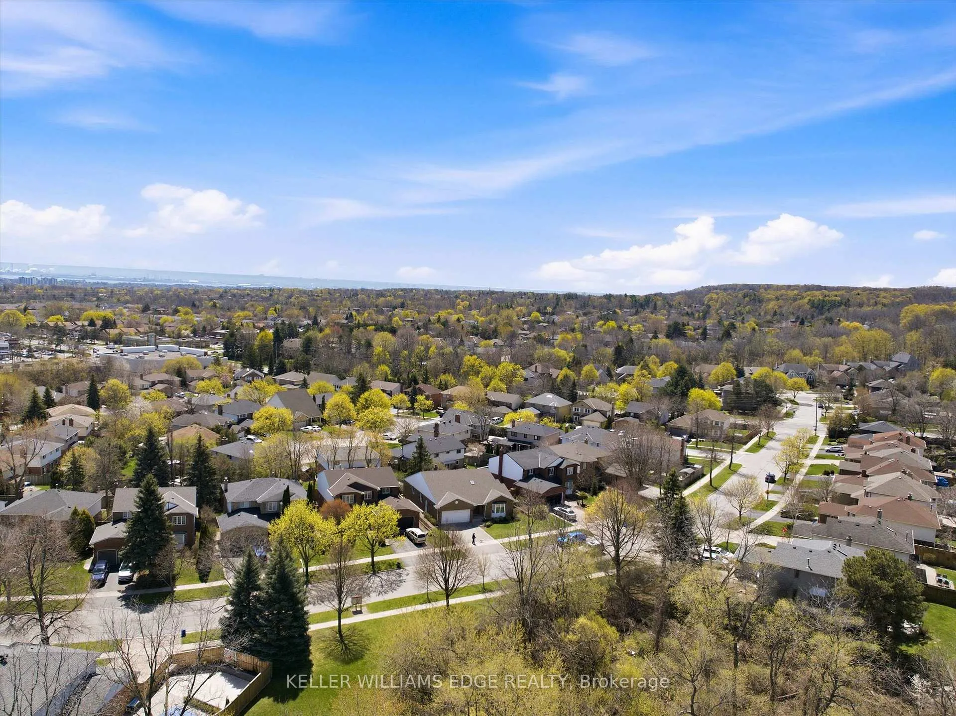 Photo 45 of 2018 Barlow Crescent, Burlington, Brant Hills — HOMEH