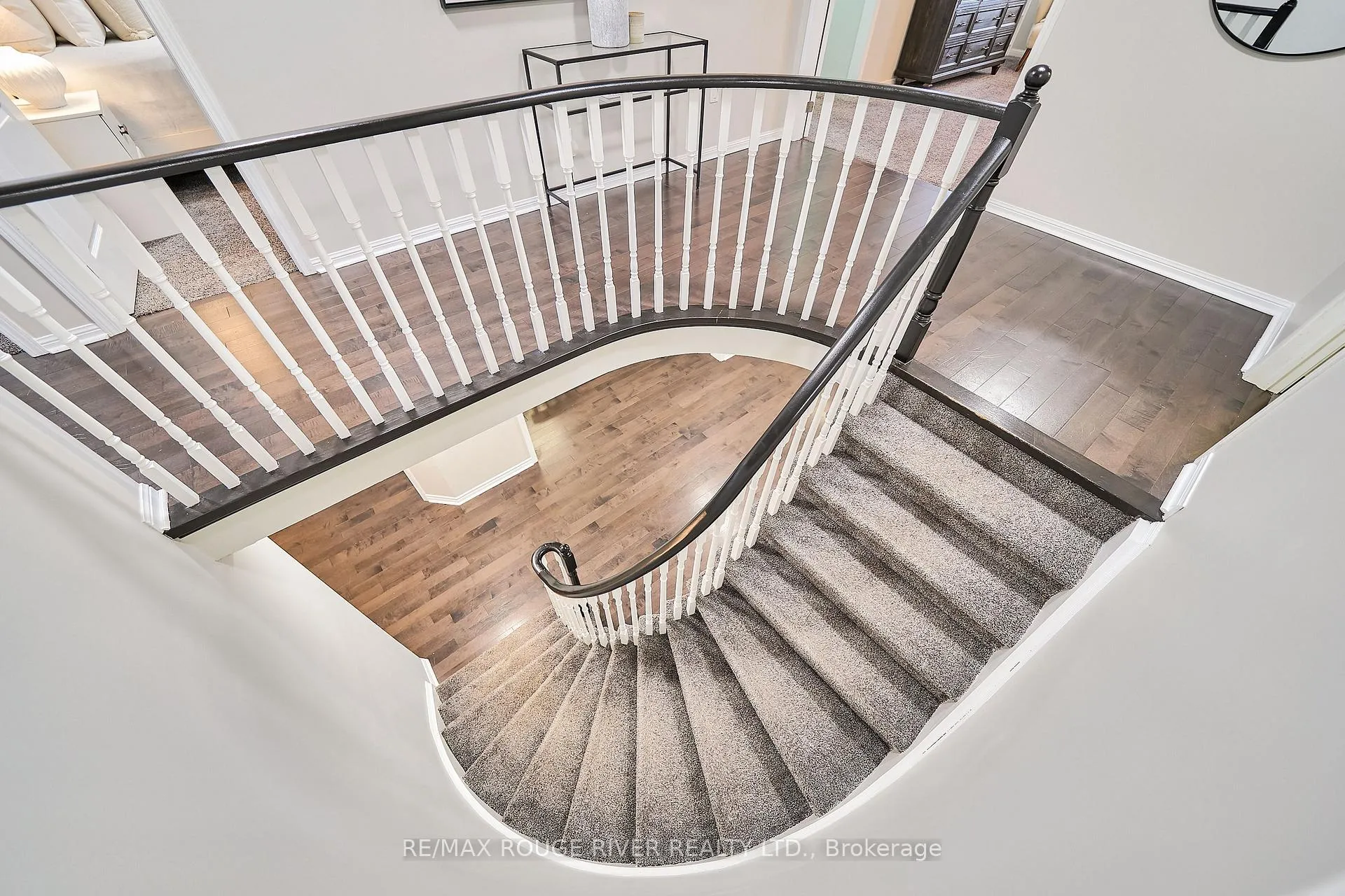 Photo 18 of 1632 Whitestone Drive, Oshawa, Samac — HOMEH