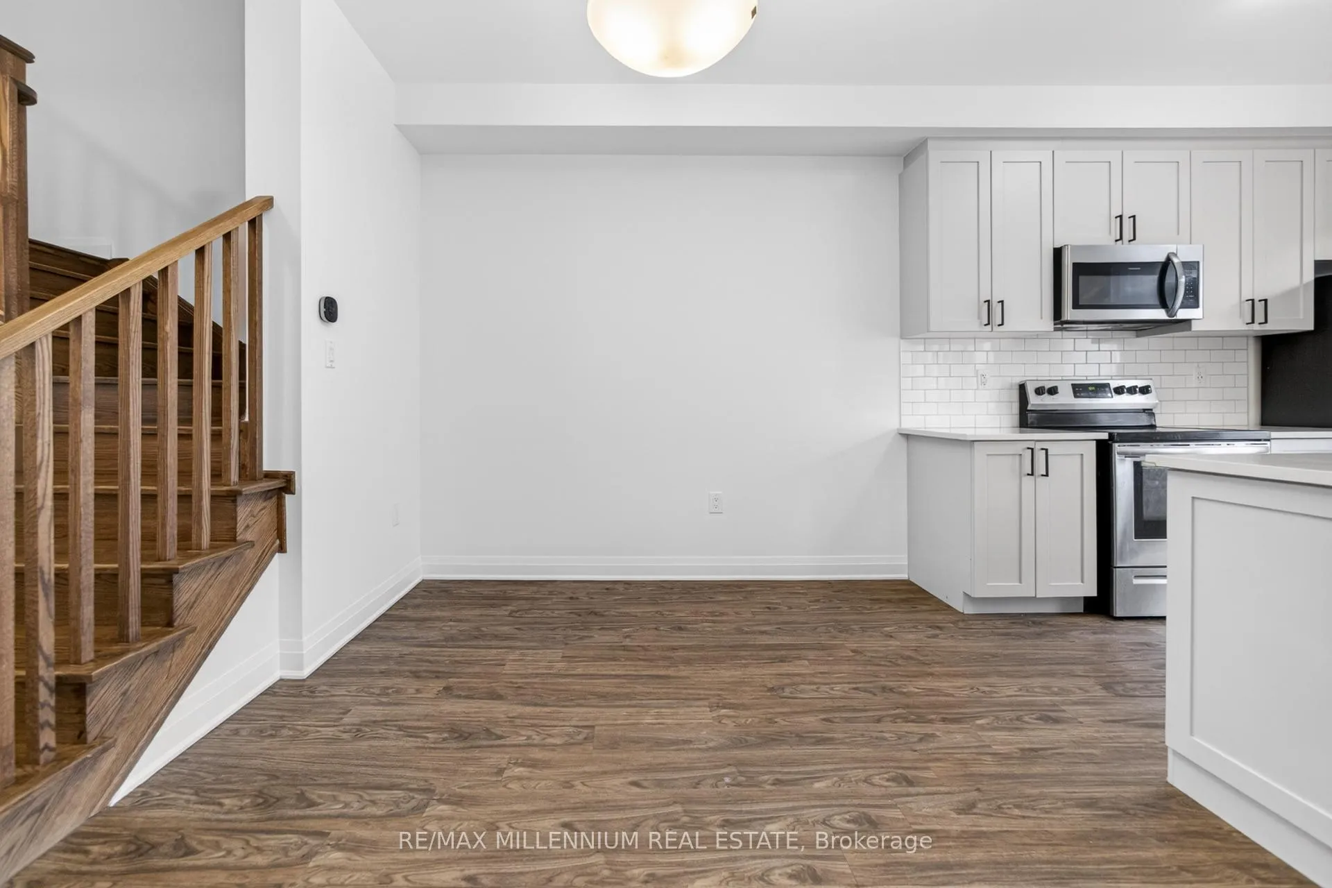 Photo 15 of 1576 Moira Crescent, Milton, Bowes — HOMEH