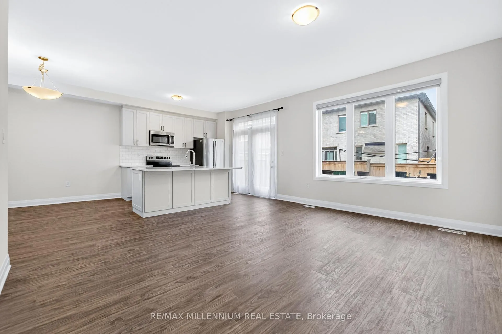 Photo 17 of 1576 Moira Crescent, Milton, Bowes — HOMEH