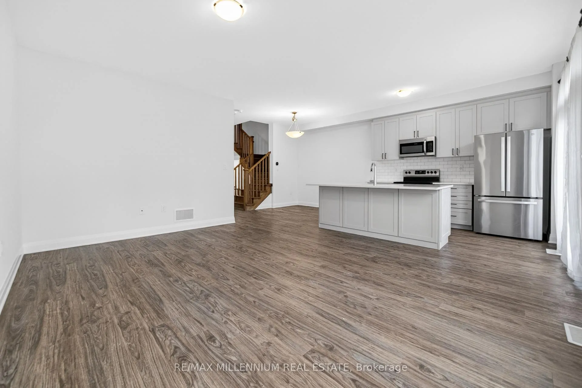Photo 18 of 1576 Moira Crescent, Milton, Bowes — HOMEH