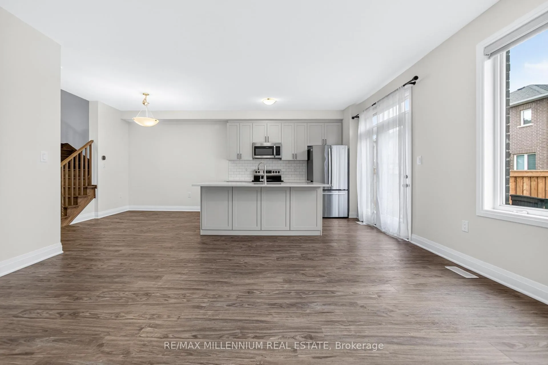 Photo 19 of 1576 Moira Crescent, Milton, Bowes — HOMEH