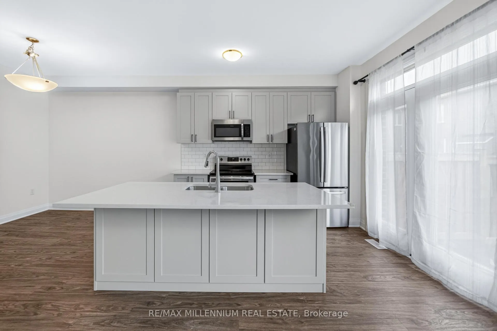 Photo 20 of 1576 Moira Crescent, Milton, Bowes — HOMEH