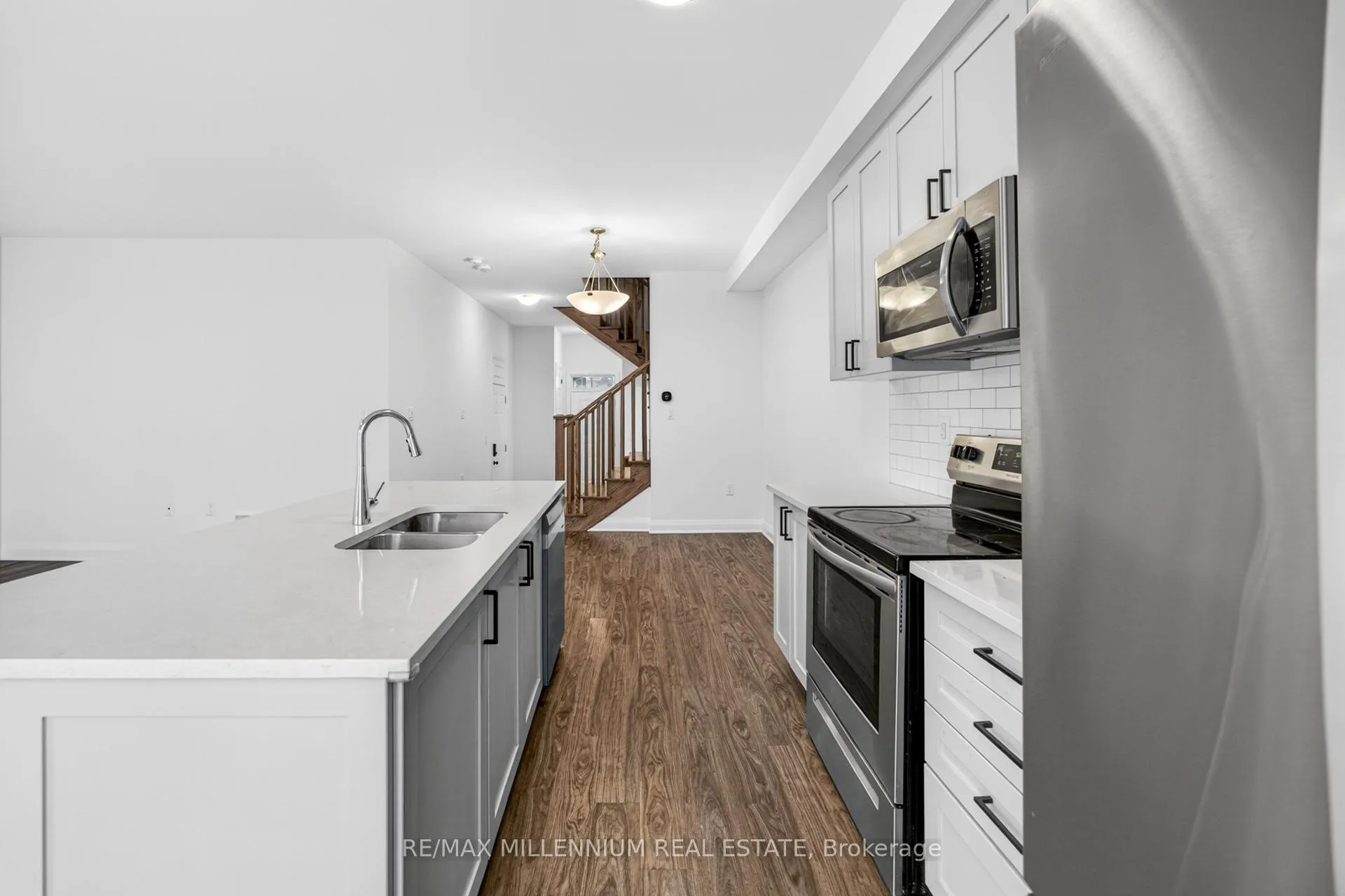 Photo 23 of 1576 Moira Crescent, Milton, Bowes — HOMEH