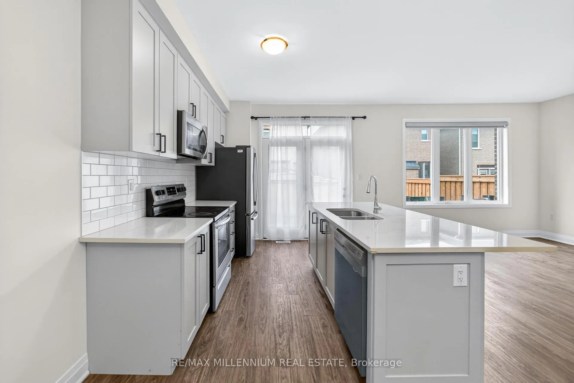 Photo 26 of 1576 Moira Crescent, Milton, Bowes — HOMEH