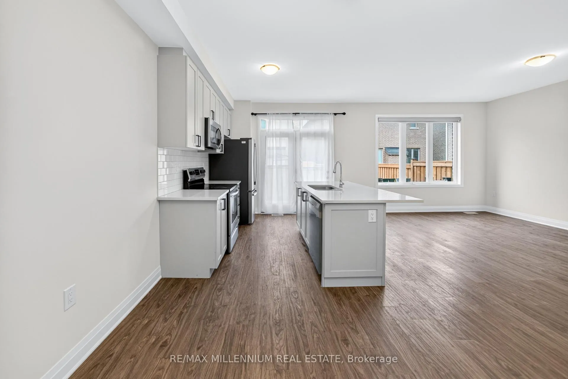 Photo 27 of 1576 Moira Crescent, Milton, Bowes — HOMEH