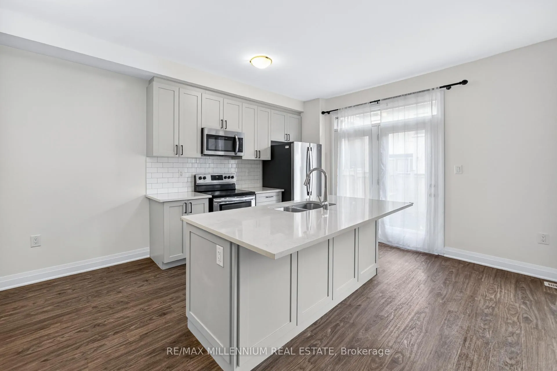 Photo 28 of 1576 Moira Crescent, Milton, Bowes — HOMEH