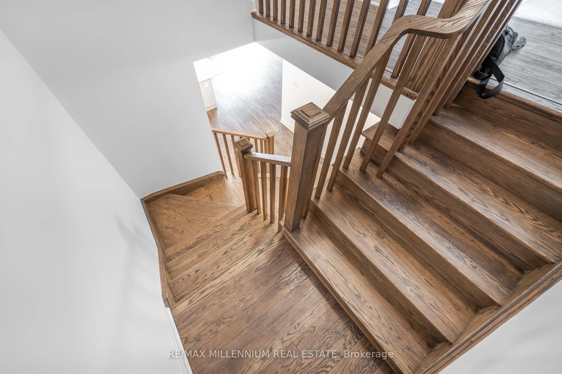 Photo 29 of 1576 Moira Crescent, Milton, Bowes — HOMEH