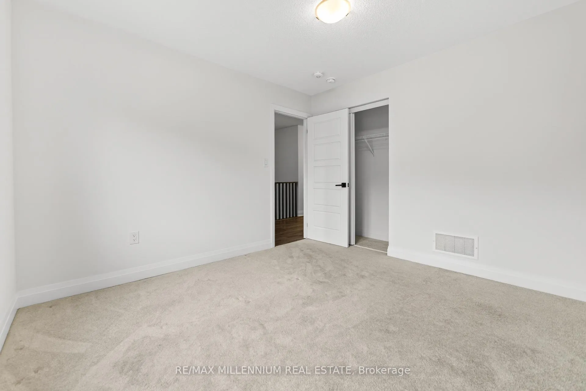 Photo 35 of 1576 Moira Crescent, Milton, Bowes — HOMEH