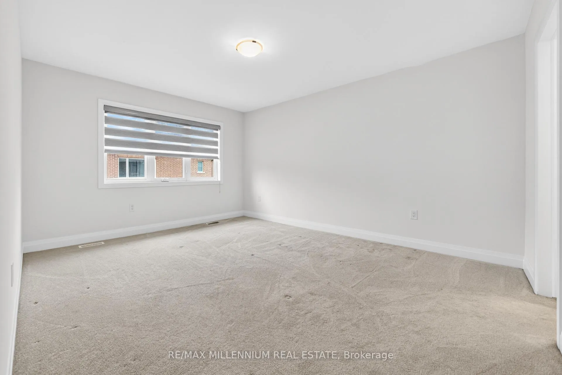Photo 38 of 1576 Moira Crescent, Milton, Bowes — HOMEH