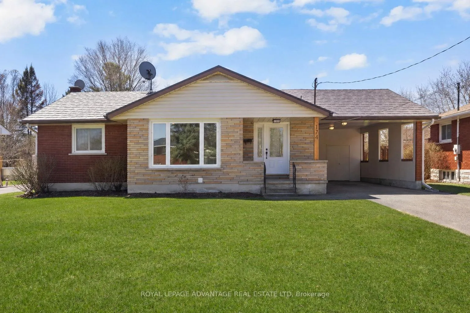 Photo 1 of 174 Carss Avenue, Smiths Falls — HOMEH