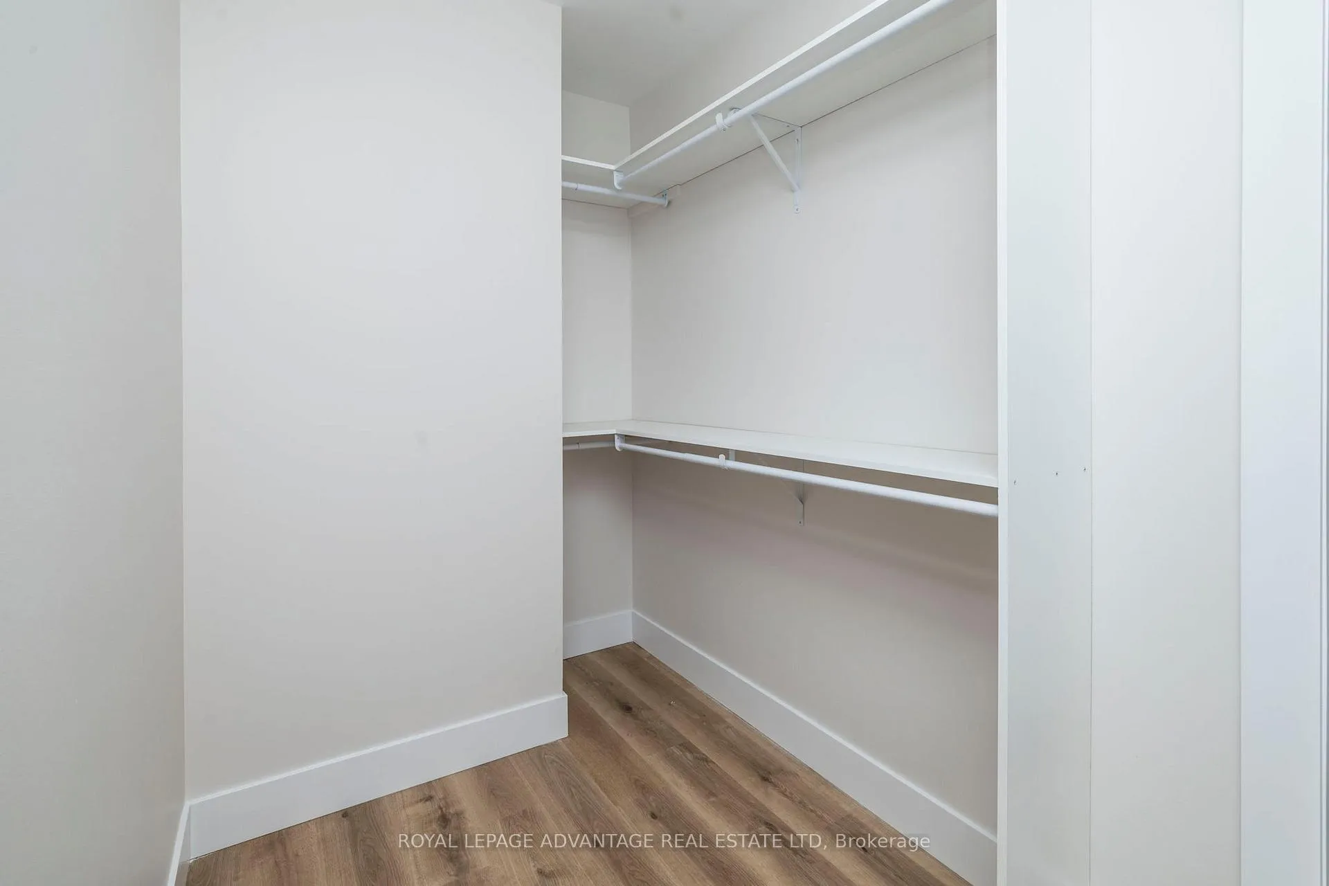 Photo 13 of 174 Carss Avenue, Smiths Falls — HOMEH
