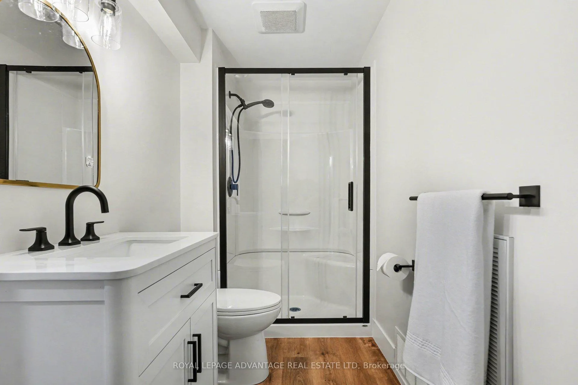 Photo 25 of 174 Carss Avenue, Smiths Falls — HOMEH