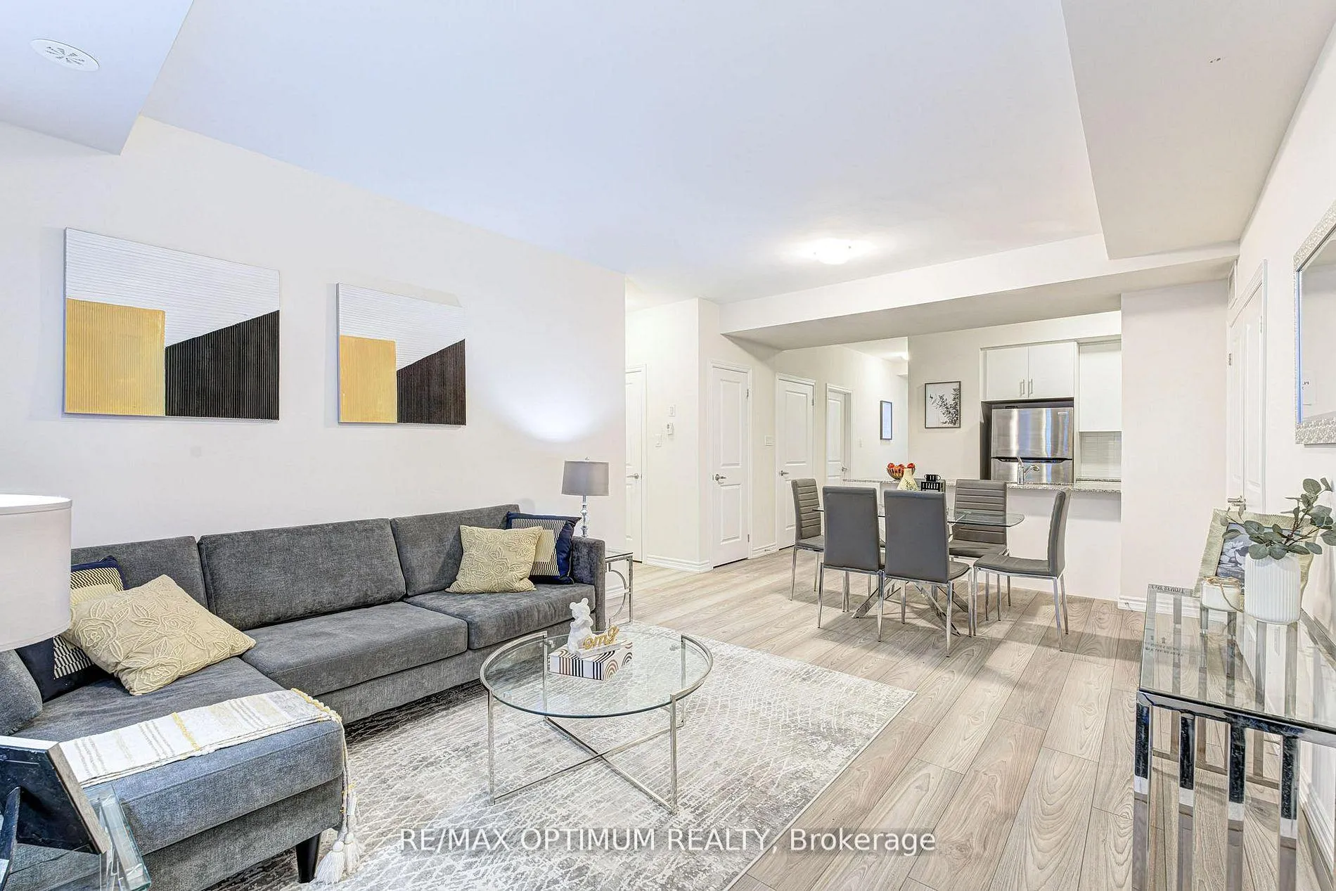 Photo 6 of Unit 46, 45 Knotsberry Circle, Brampton, Bram West — HOMEH