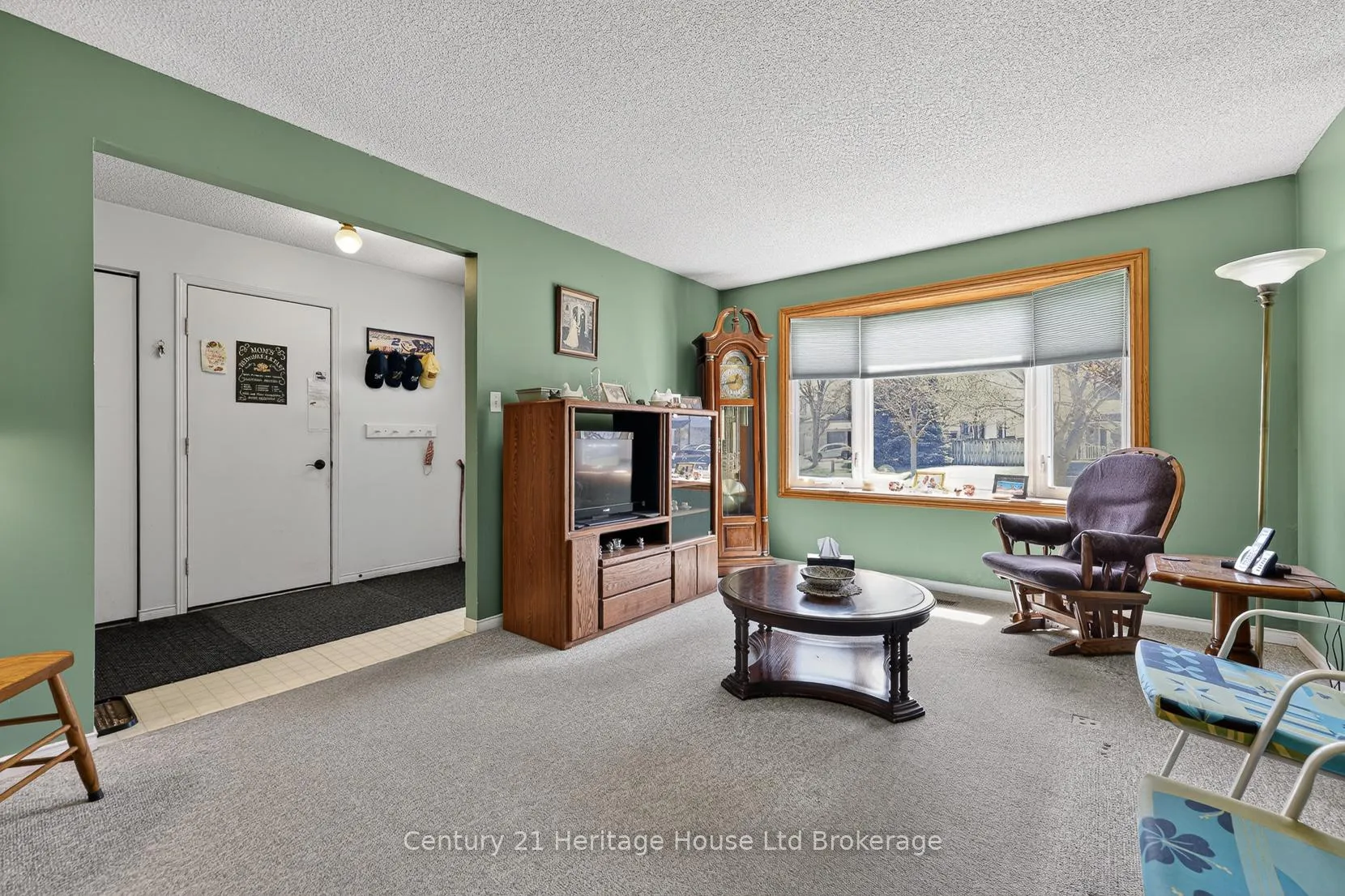 Photo 8 of 48 Tagge Street, Kitchener — HOMEH