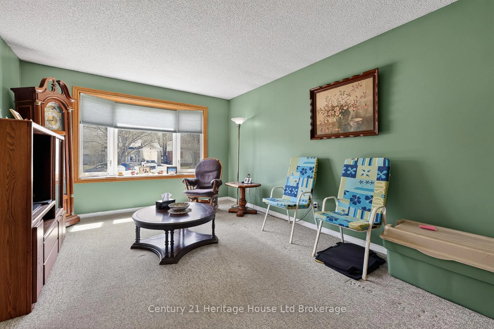 Photo 9 of 48 Tagge Street, Kitchener — HOMEH