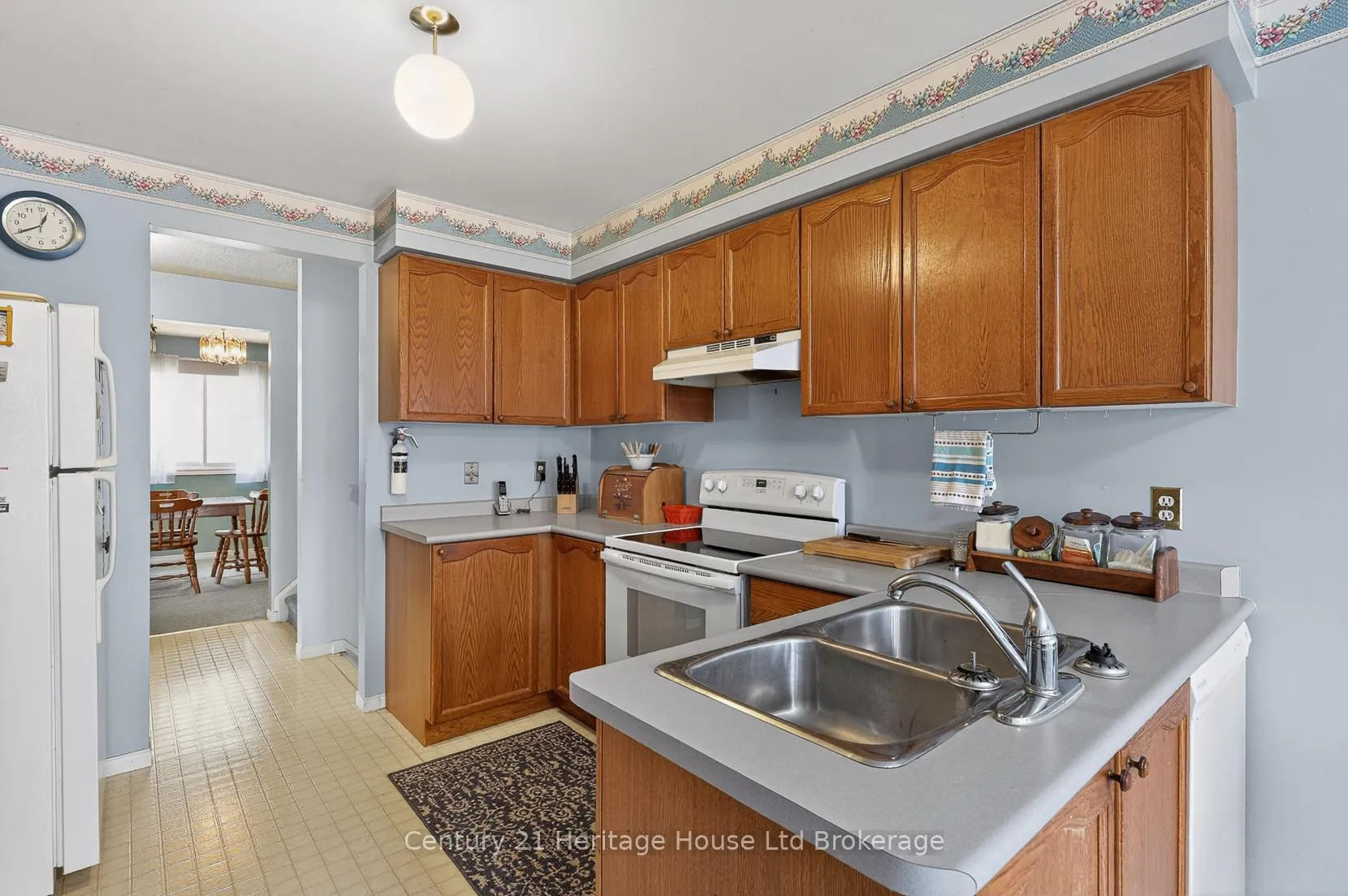 Photo 14 of 48 Tagge Street, Kitchener — HOMEH