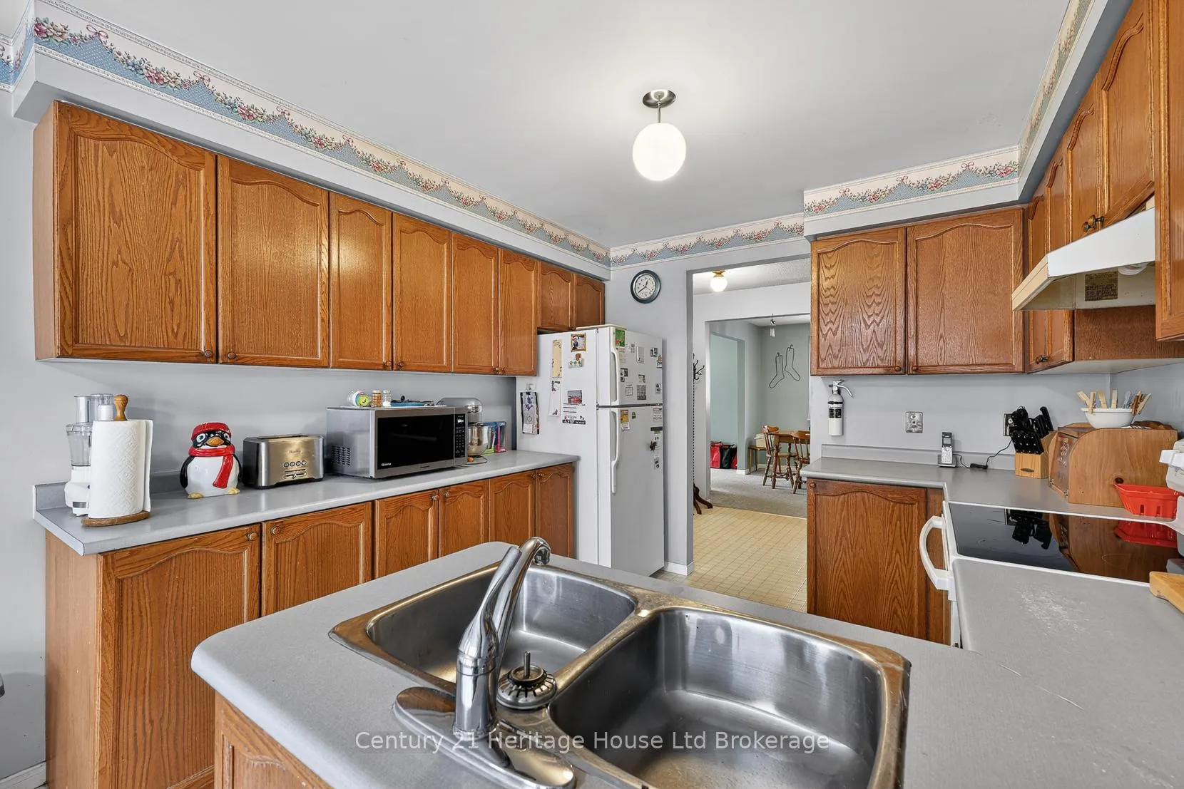 Photo 15 of 48 Tagge Street, Kitchener — HOMEH