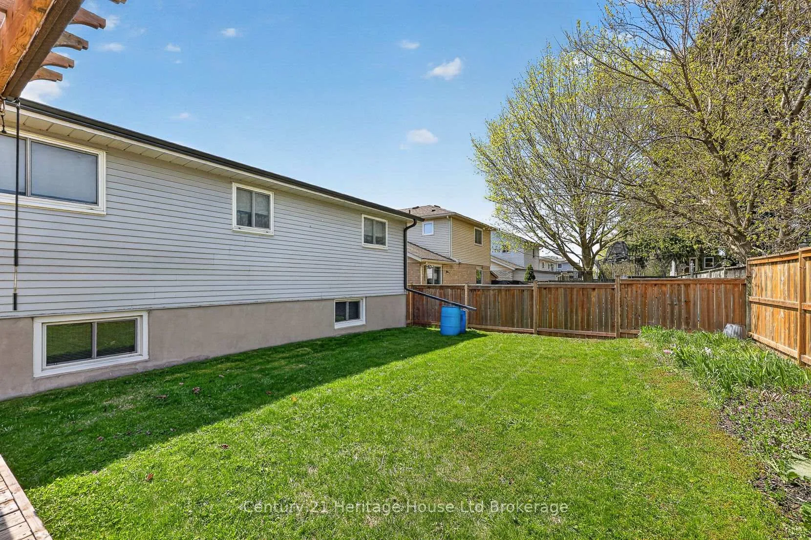 Photo 40 of 48 Tagge Street, Kitchener — HOMEH