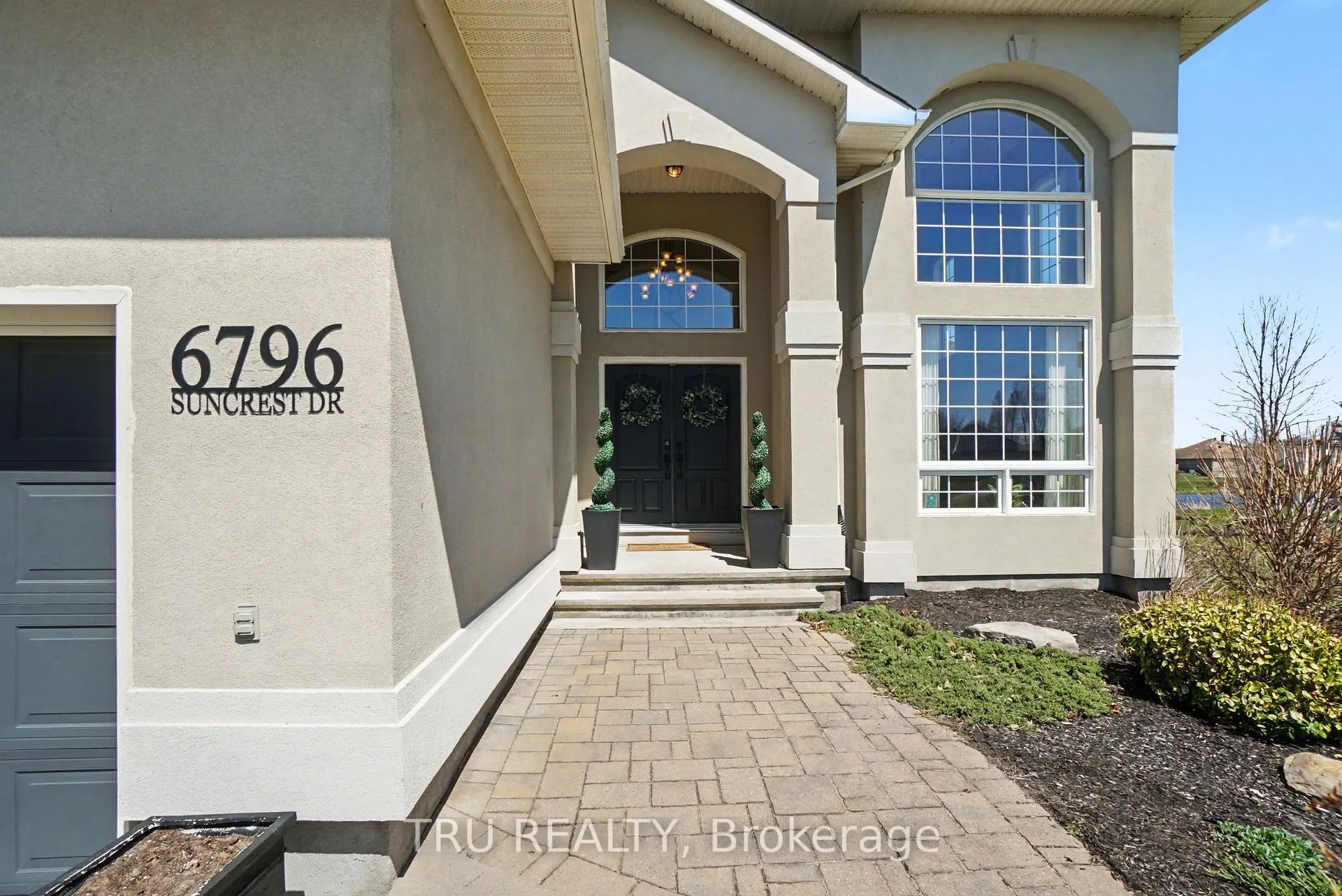 Photo 4 of 6796 Suncrest Drive, Ottawa, Greely — HOMEH