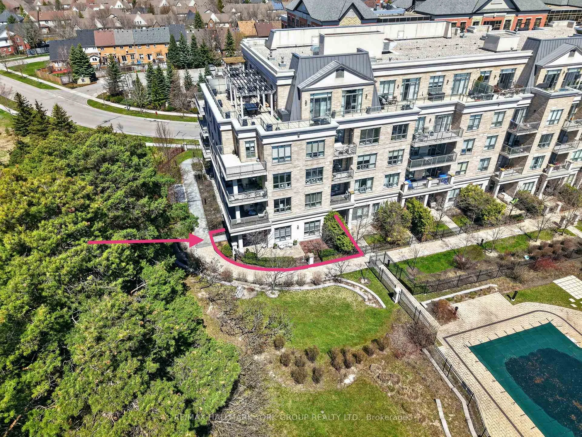Photo 2 of Unit 109, 180 John Way, Aurora, Bayview Wellington — HOMEH