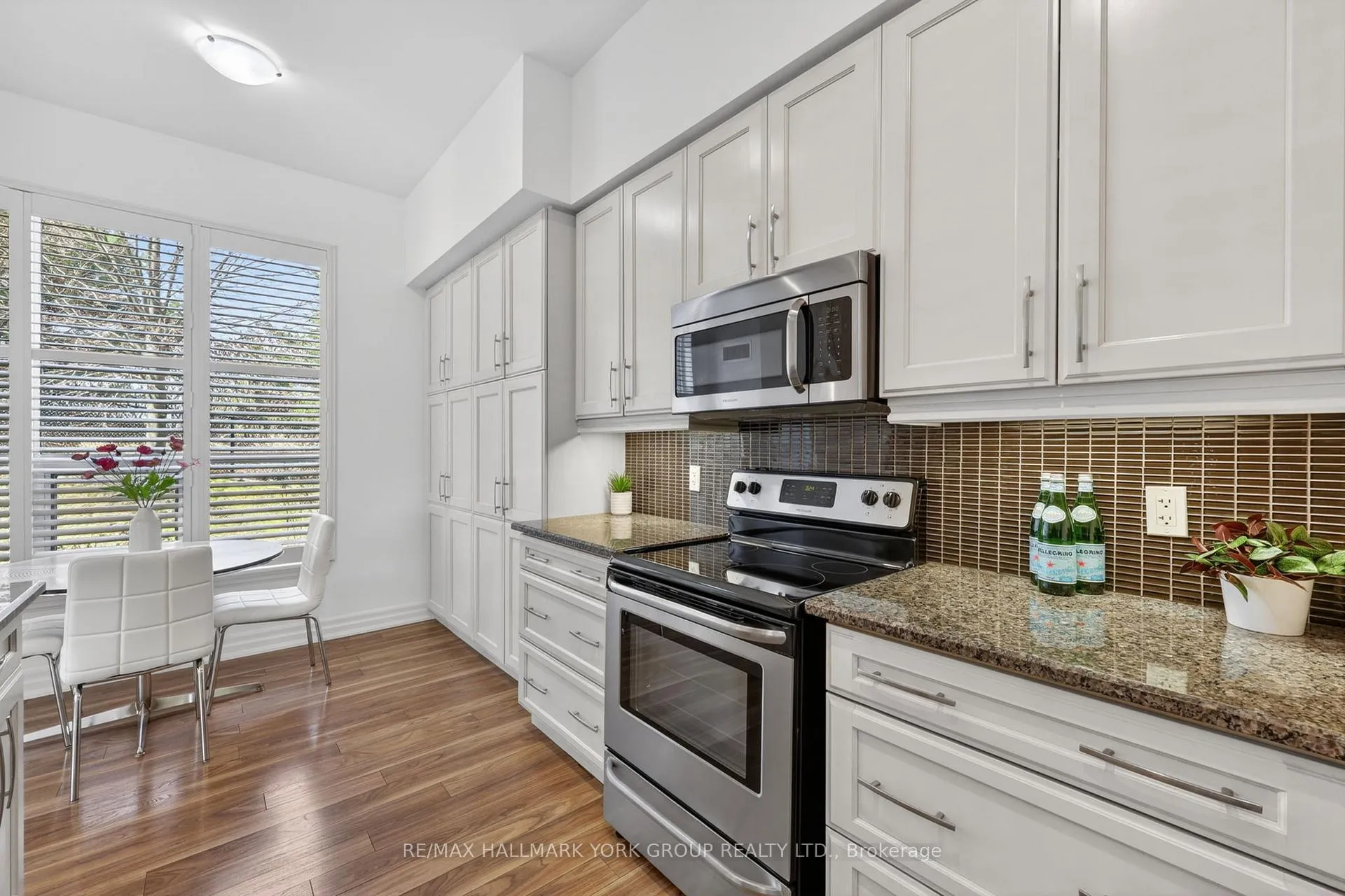 Photo 9 of Unit 109, 180 John Way, Aurora, Bayview Wellington — HOMEH